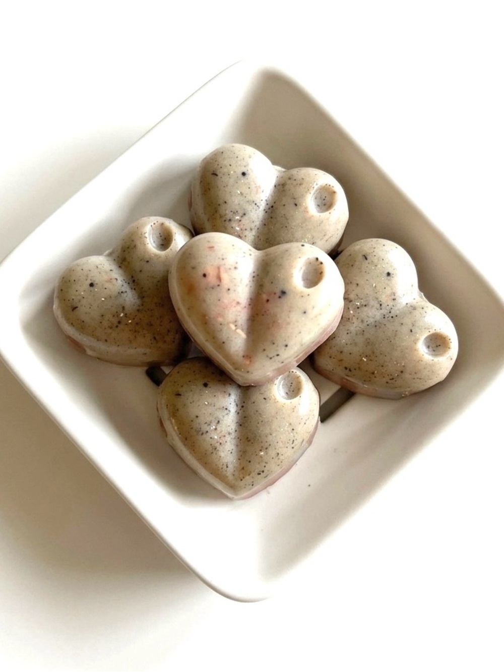 New VintageBitch Gifts - Malibu Rum Cupcakes Organic Oatmeal Mini Soaps White